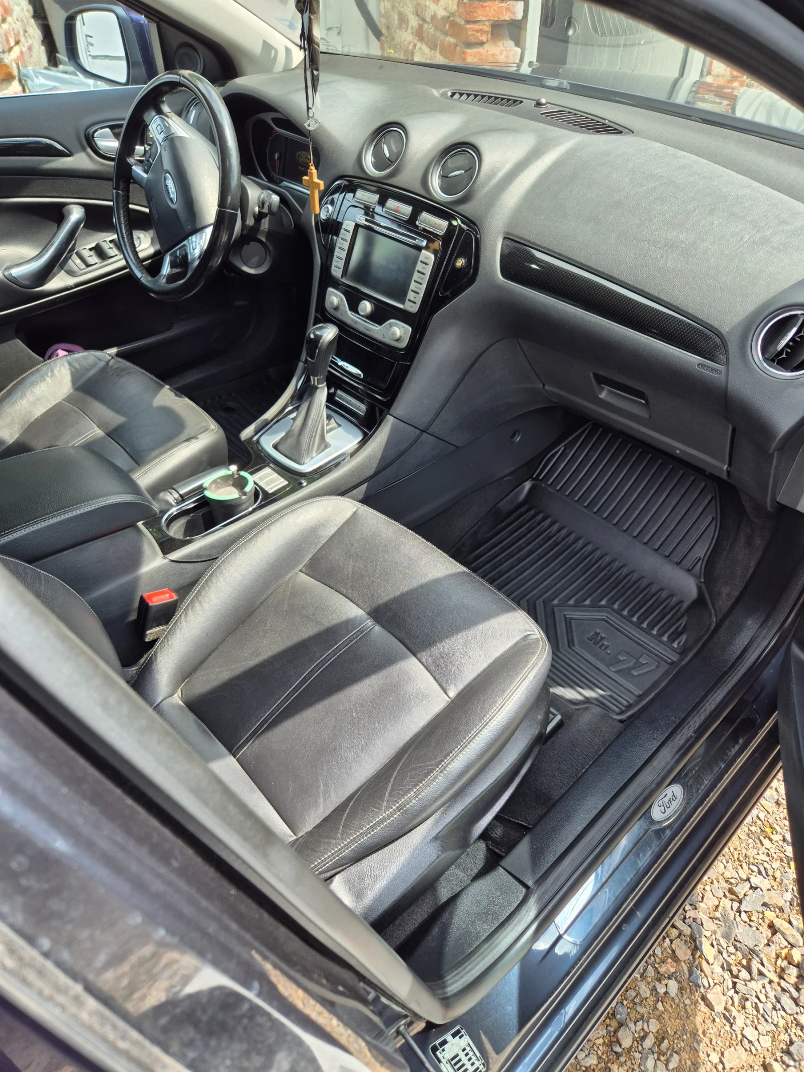 Ford Mondeo 2.0 tdci - изображение 9