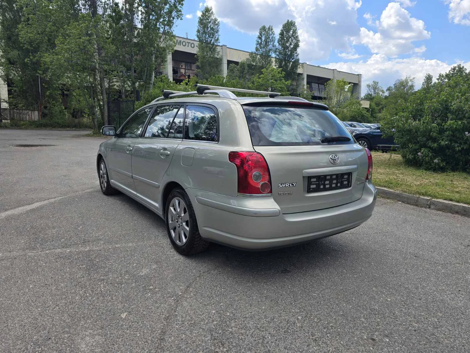 Toyota Avensis 1.8 Sol Facelift - изображение 5