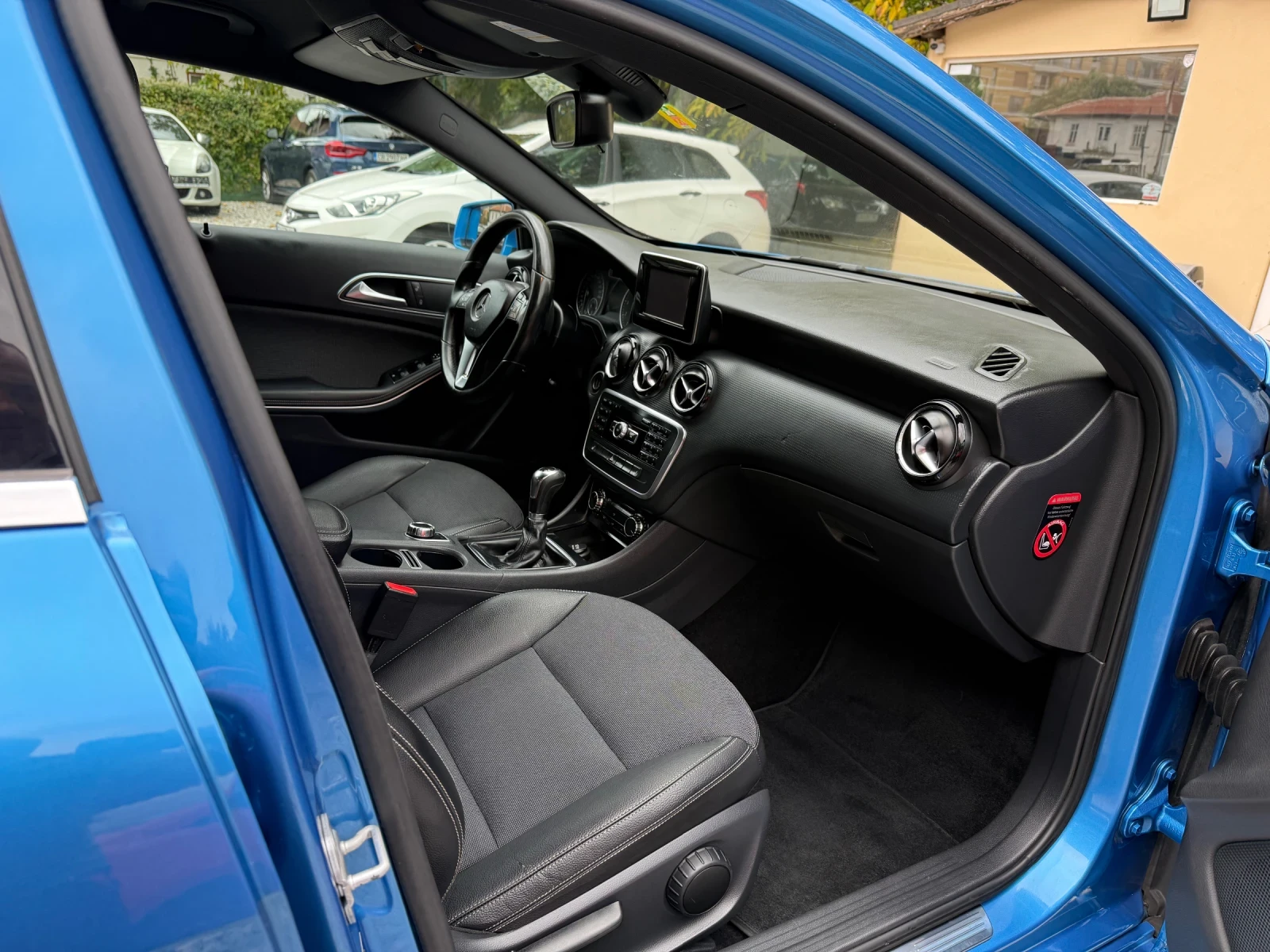 Mercedes-Benz A 180 Style - EURO6b  | Mobile.bg — изображение 13