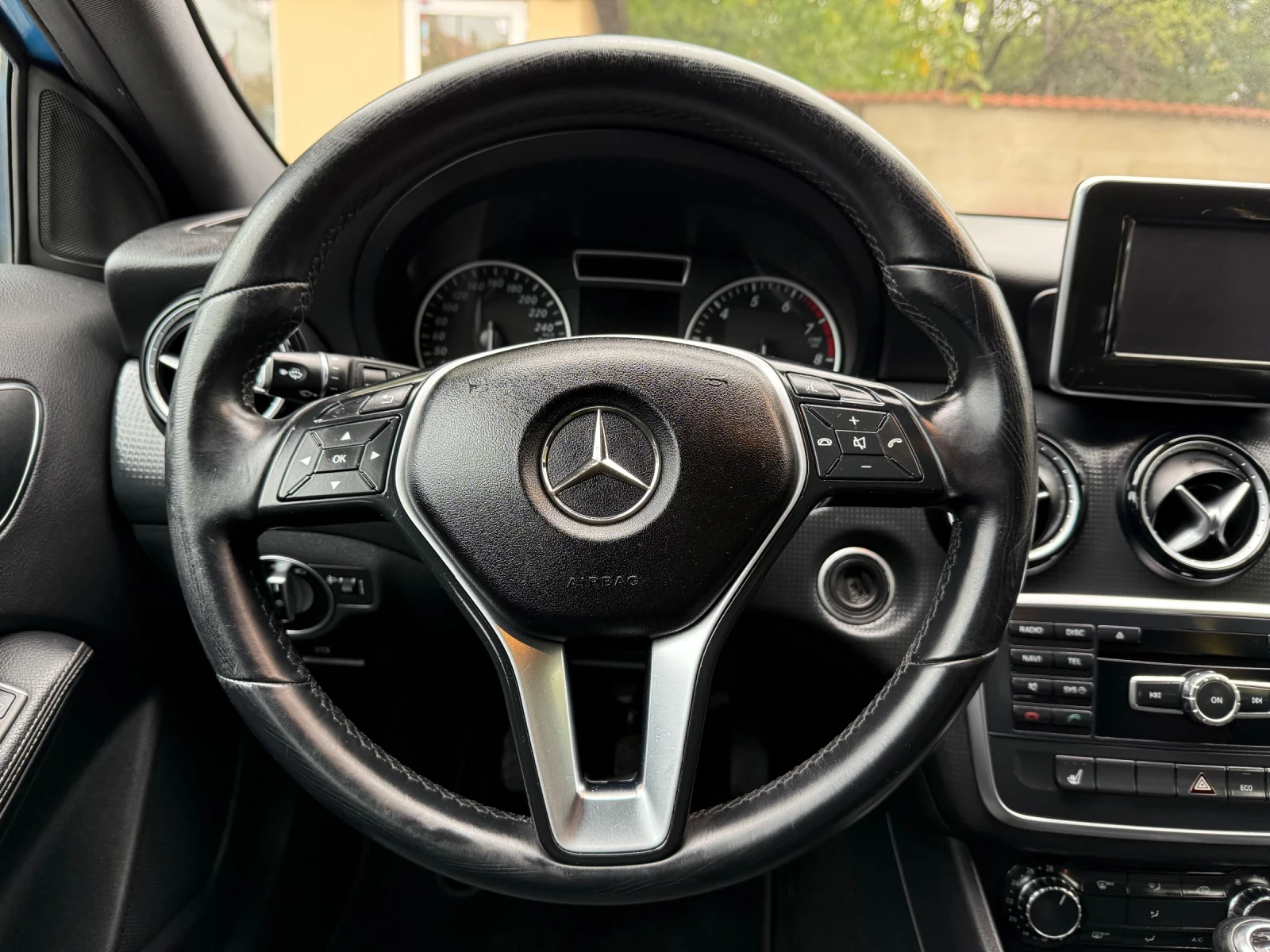 Mercedes-Benz A 180 Style - EURO6b  | Mobile.bg — изображение 12