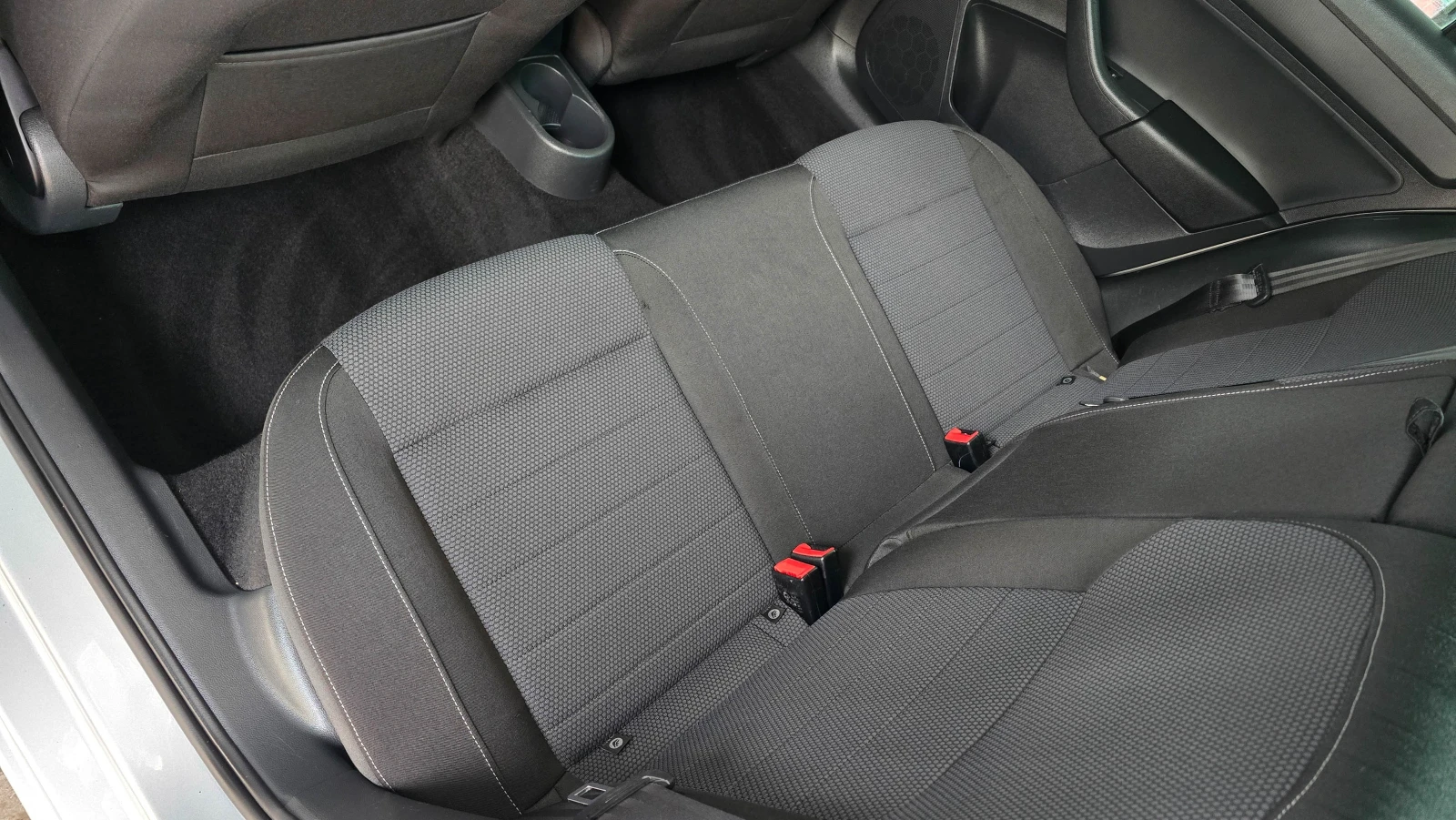 Skoda Rapid * * 5 | Mobile.bg   13