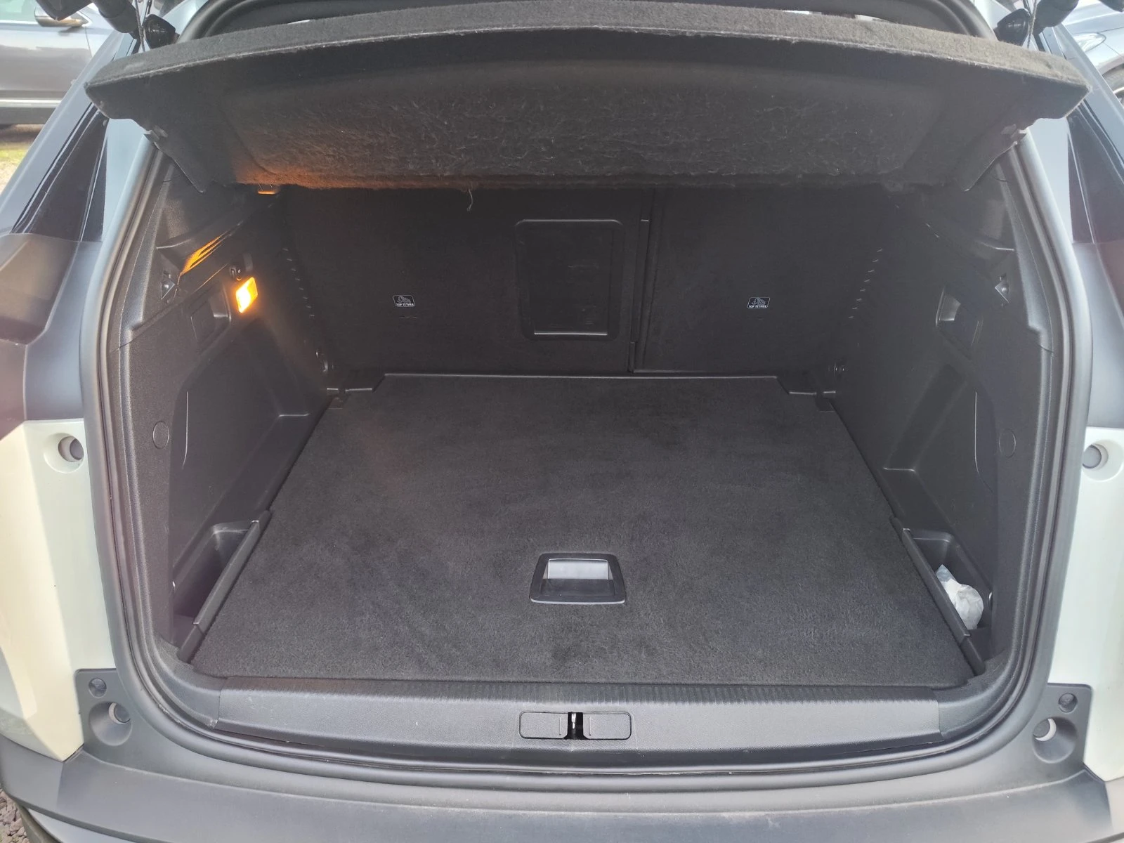 Peugeot 3008 1.6PT GT Pack EAT8, 180 к.с - изображение 6