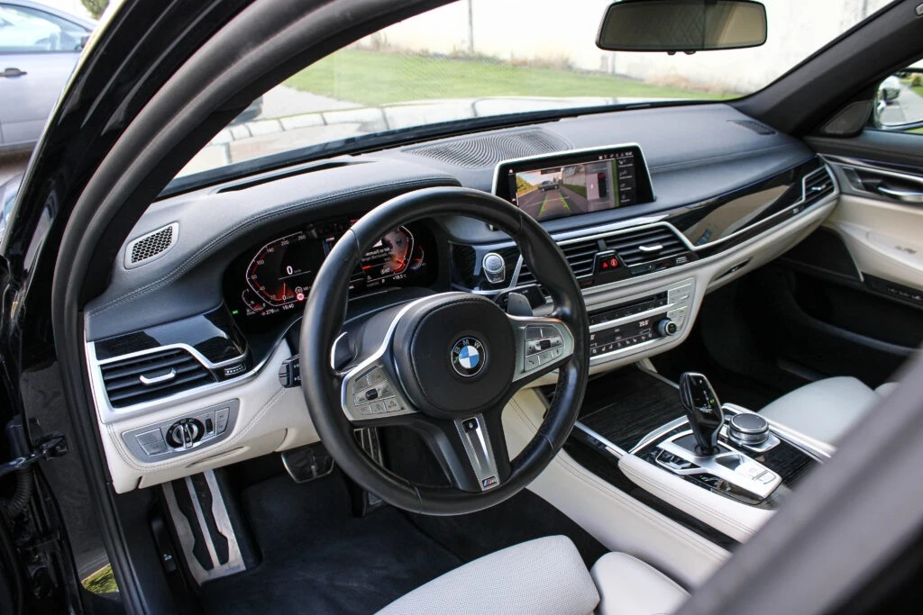 BMW 740 M-Sport xDrive - изображение 10
