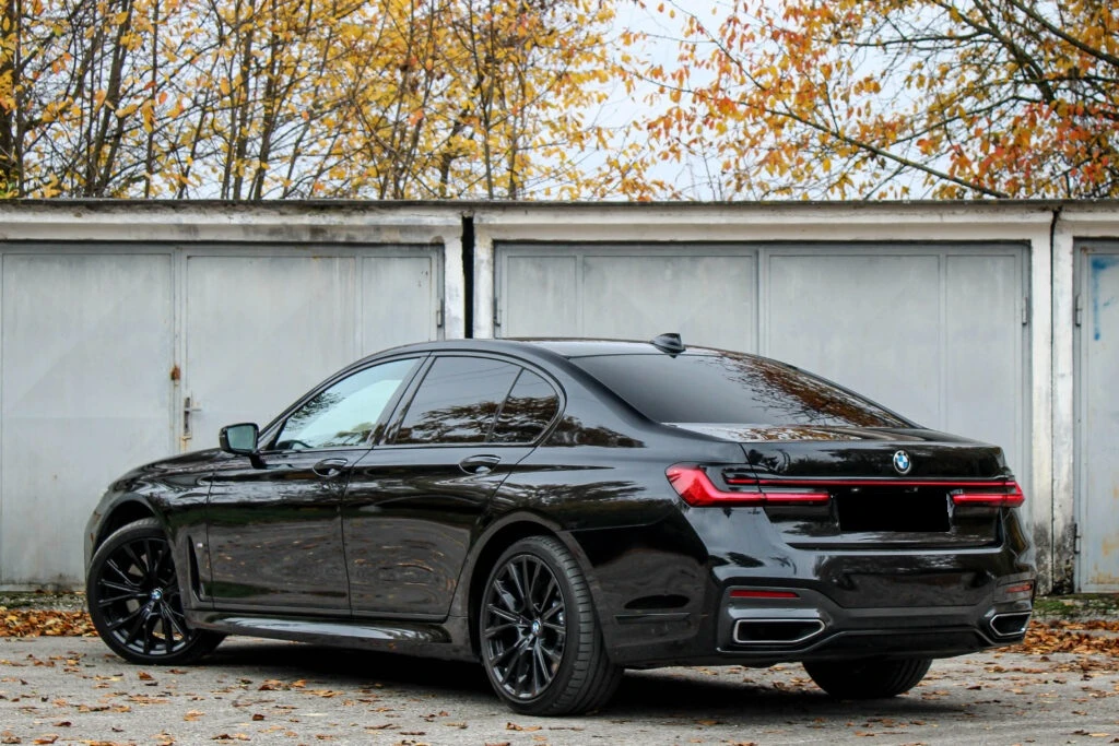 BMW 740 M-Sport xDrive - изображение 6