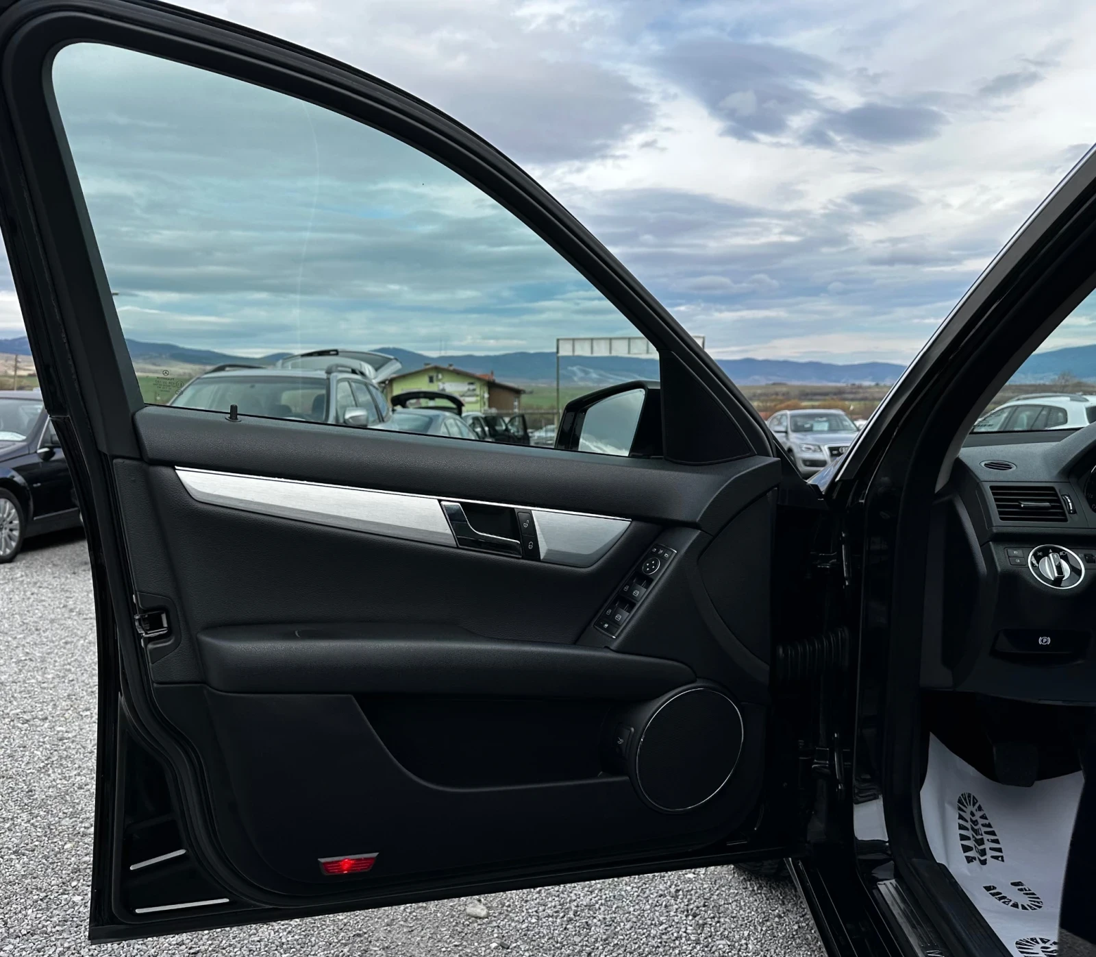 Mercedes-Benz C 180 1.8i-AVANGARDE-155000-5-NEW-TOP | Mobile.bg   6