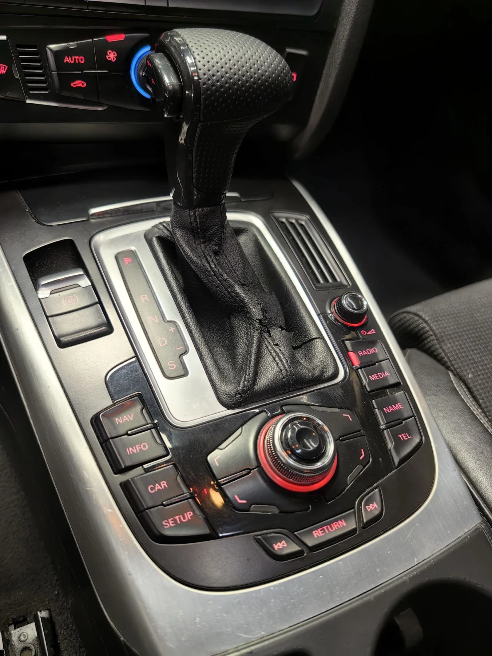 Audi A5 2.7TDI* S-LINE* ��������* F1* PARK* BLACK EDITION | Mobile.bg � ����������� 11