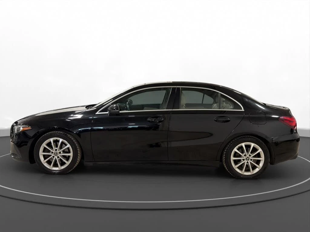 Mercedes-Benz A 220 4 MATIC * АвтоКредит(ЦЕНА ДО БГ) - изображение 3