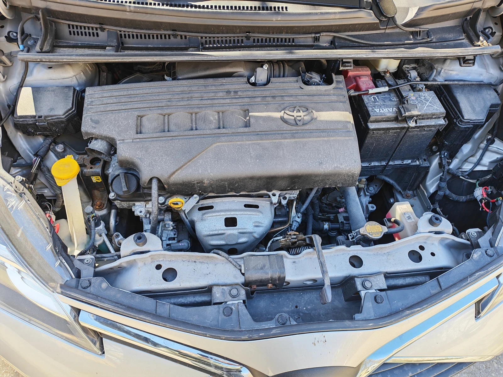 Toyota Yaris, снимка 14 - Автомобили и джипове - 53845090