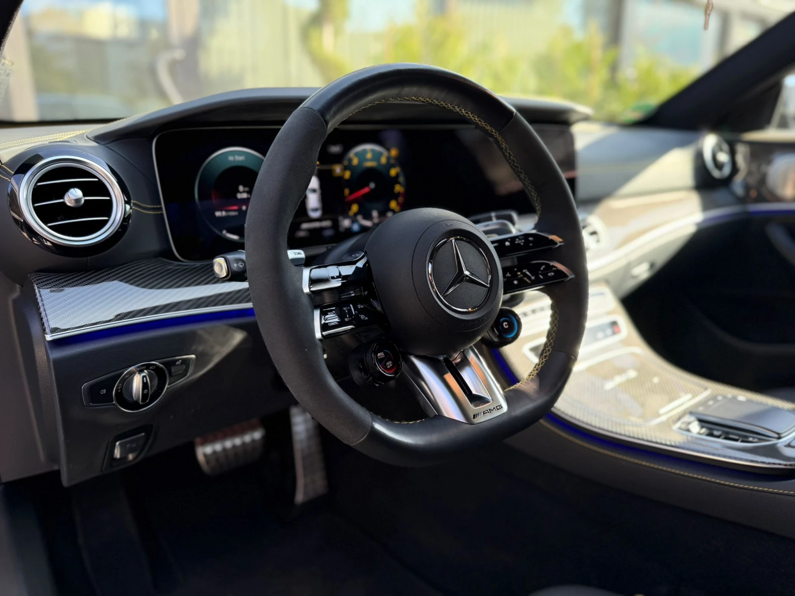 Mercedes-Benz E 63 AMG E63S/4MATIC+ /CARBON/CERAMIC, снимка 8 - Автомобили и джипове - 53797906