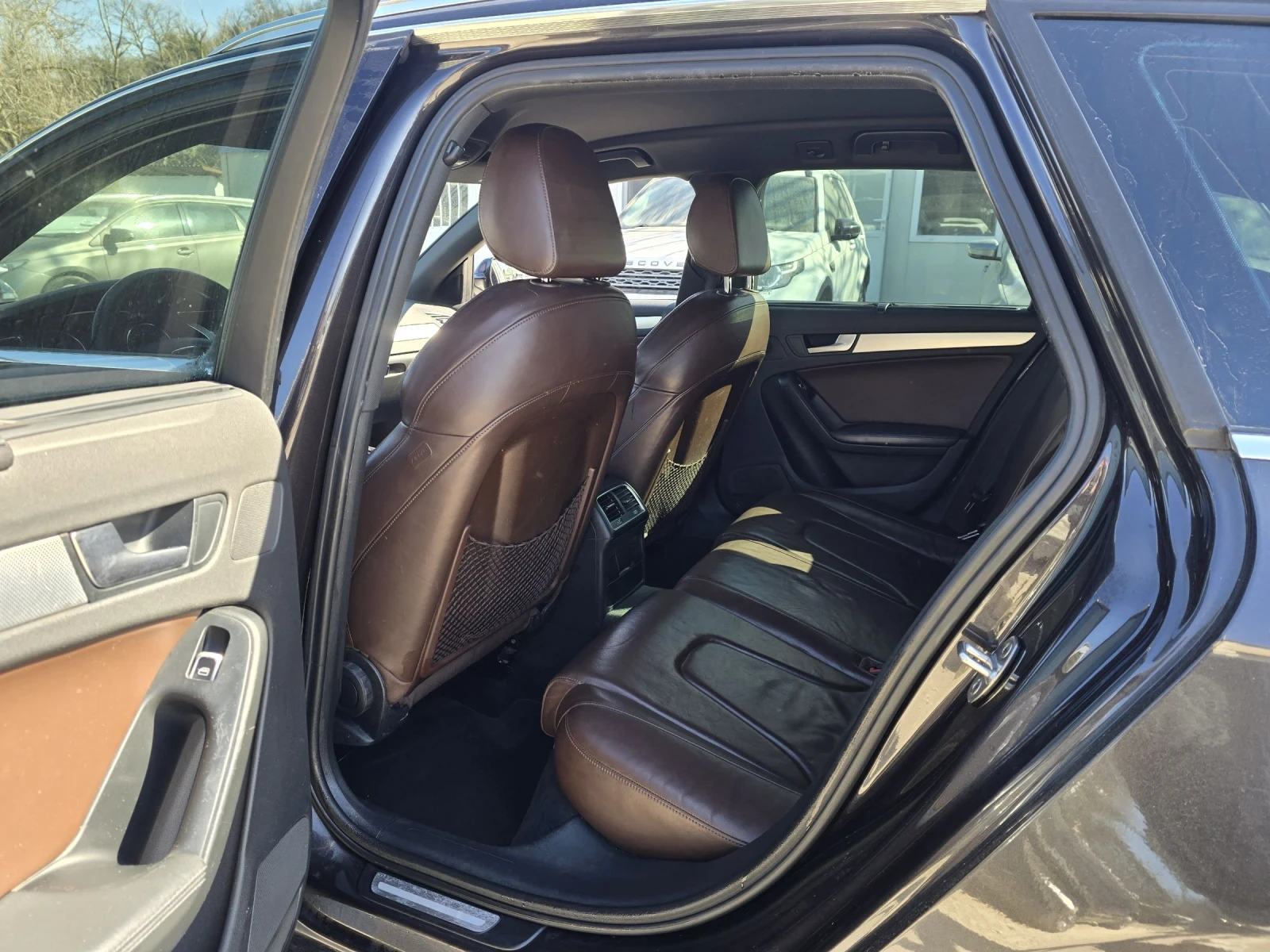 Audi A4 2.0TDI 177к.с keyless go Дистроник FULL, снимка 11 - Автомобили и джипове - 53814786