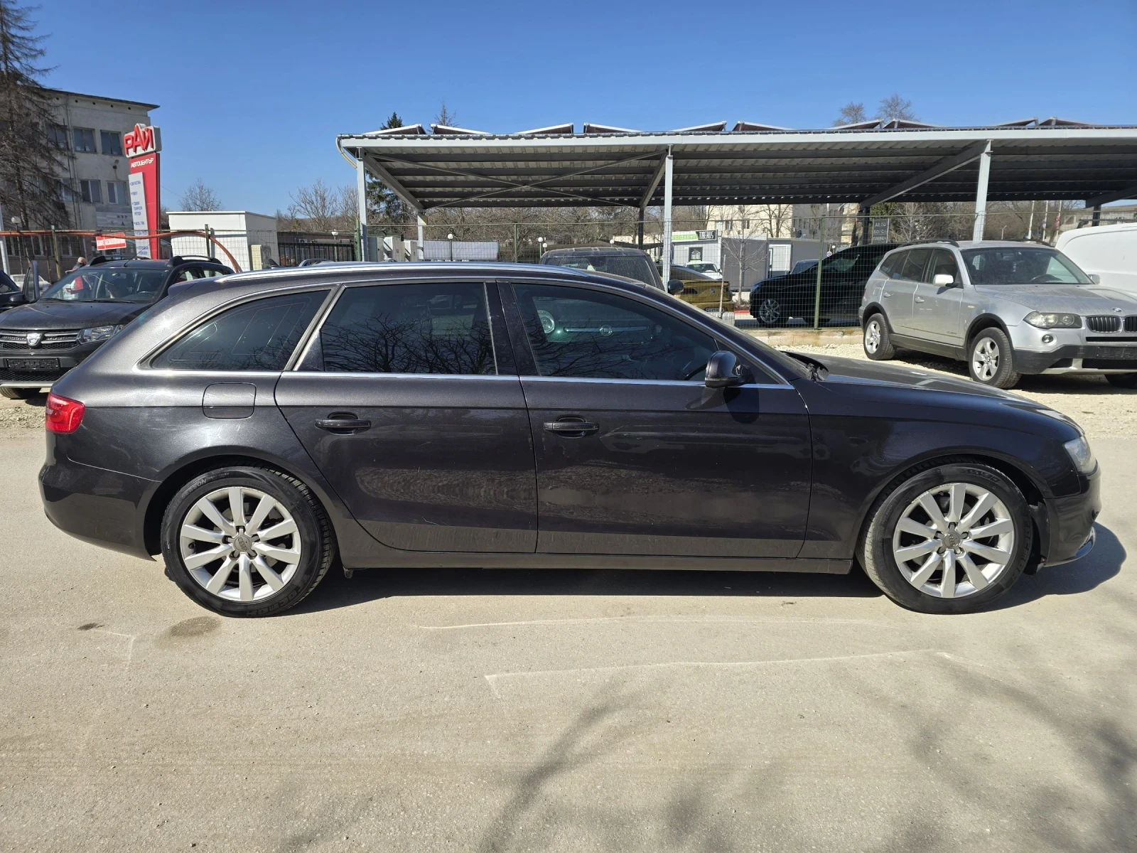 Audi A4 2.0TDI 177к.с keyless go Дистроник FULL, снимка 8 - Автомобили и джипове - 53814786