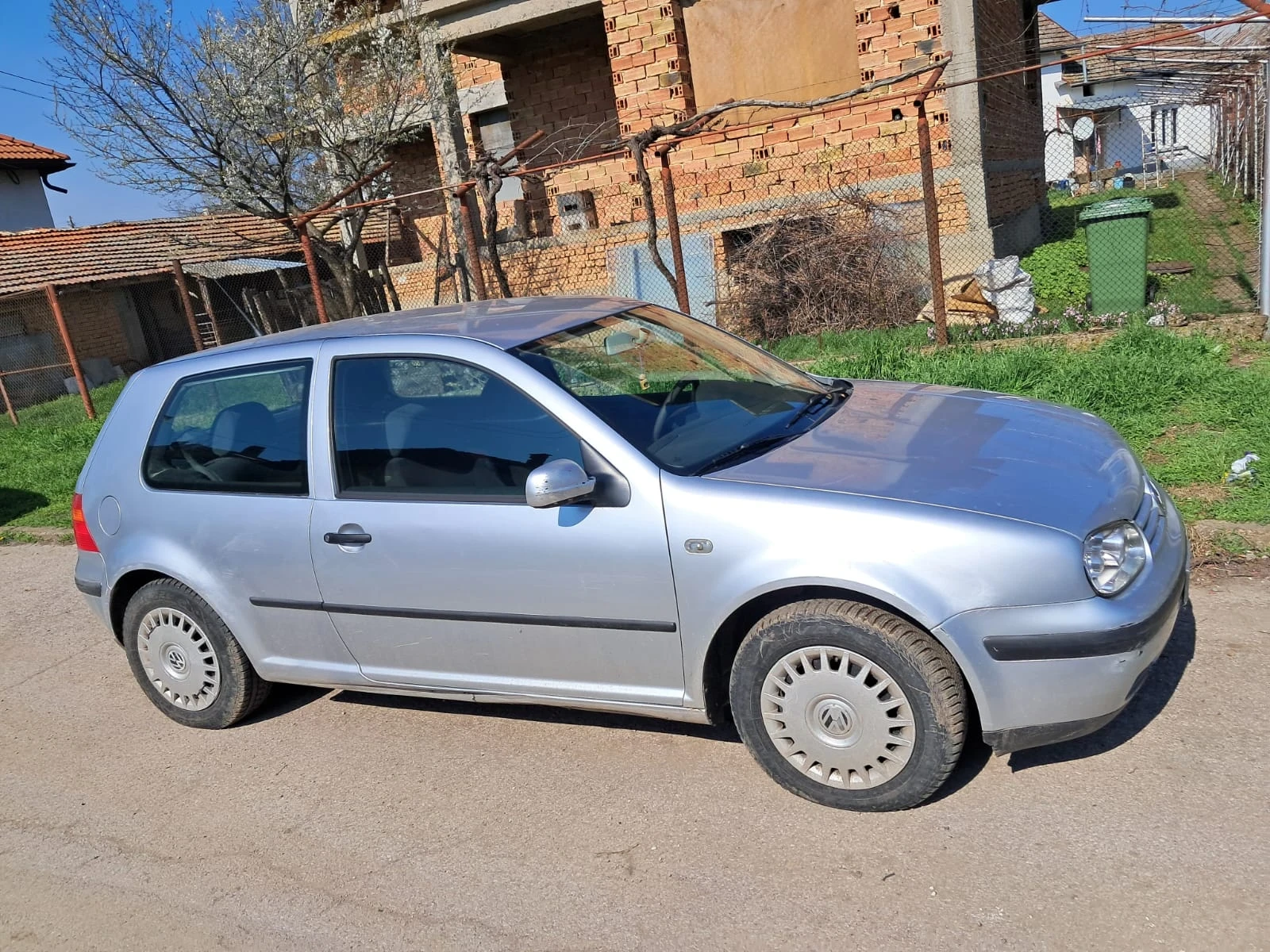 VW Golf, снимка 2 - Автомобили и джипове - 54071219