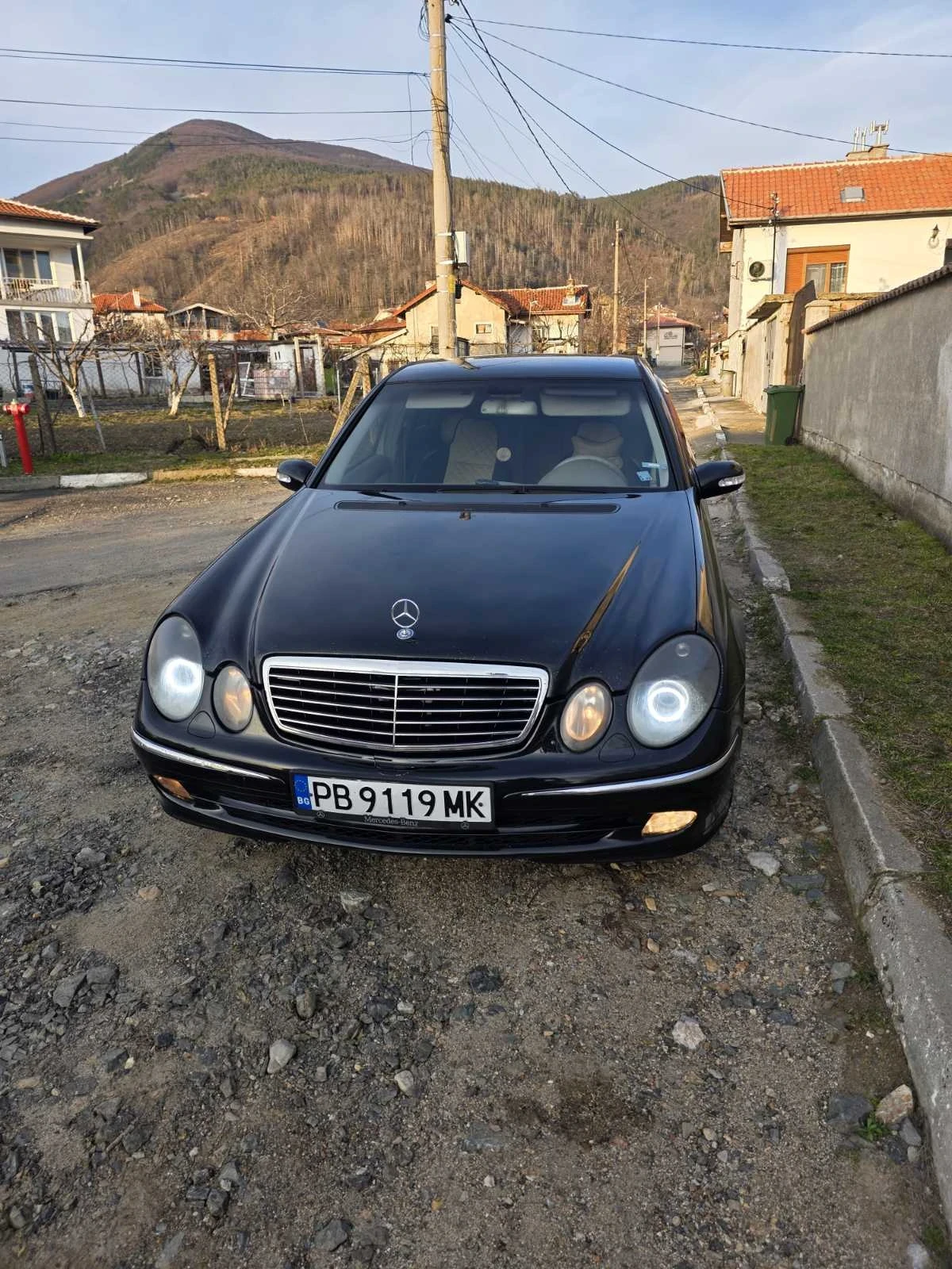Mercedes-Benz E 270, снимка 10 - Автомобили и джипове - 54138772