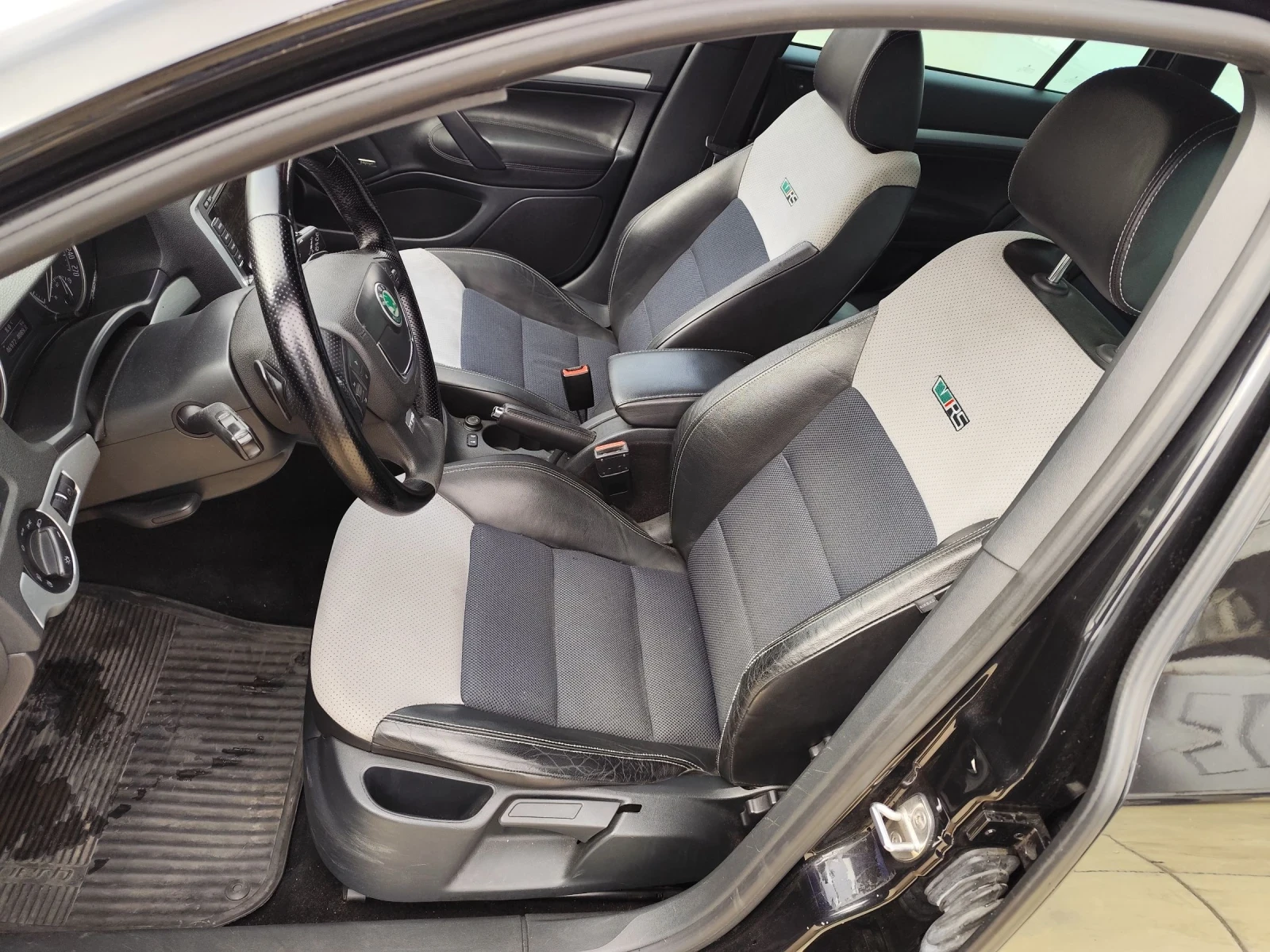 Skoda Octavia 2.0 170 k.c  VRS, снимка 7 - Автомобили и джипове - 54177511