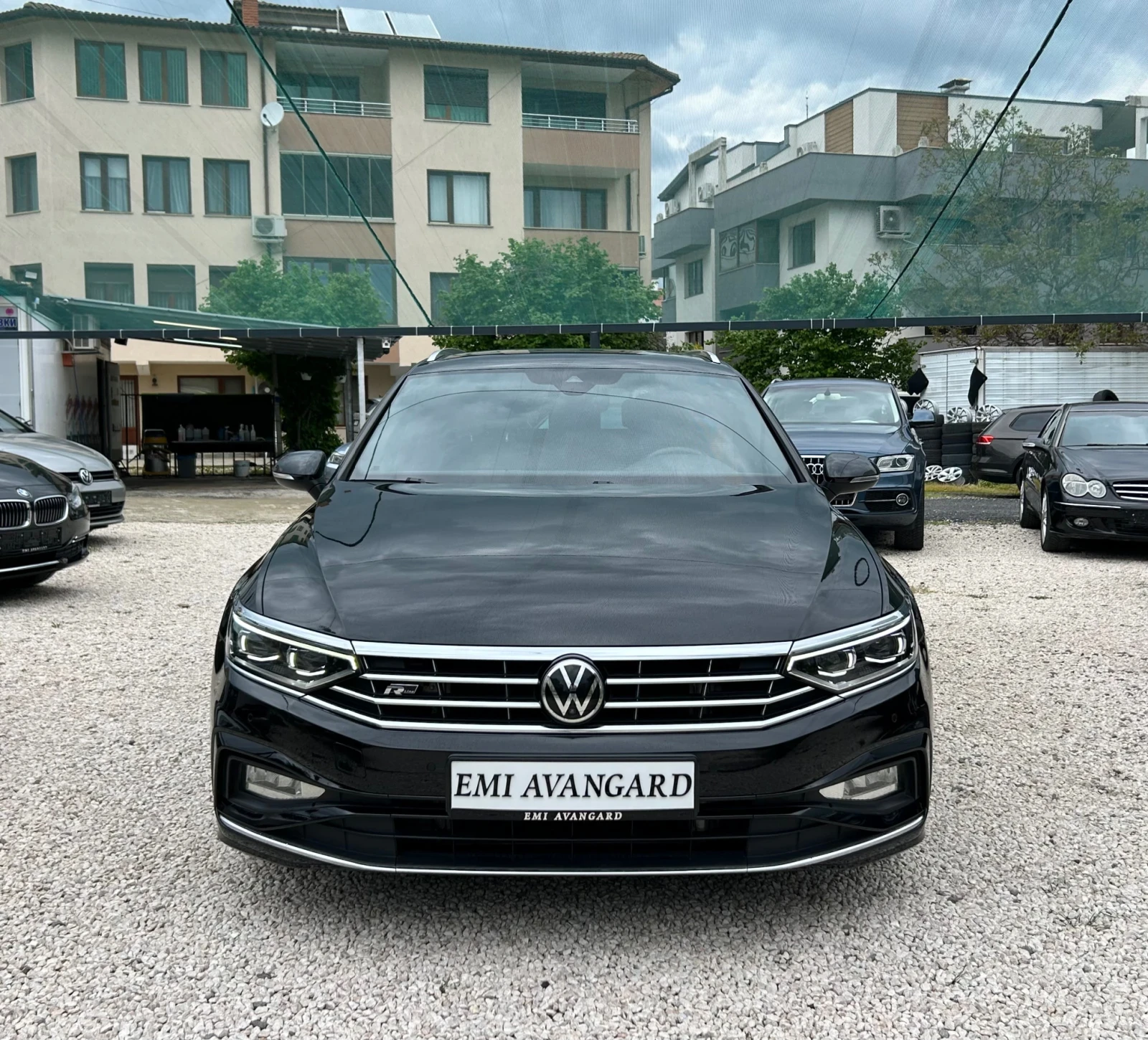 VW Passat R LINE 2.0 TDI DSG 4MOTION, снимка 2 - Автомобили и джипове - 54379548