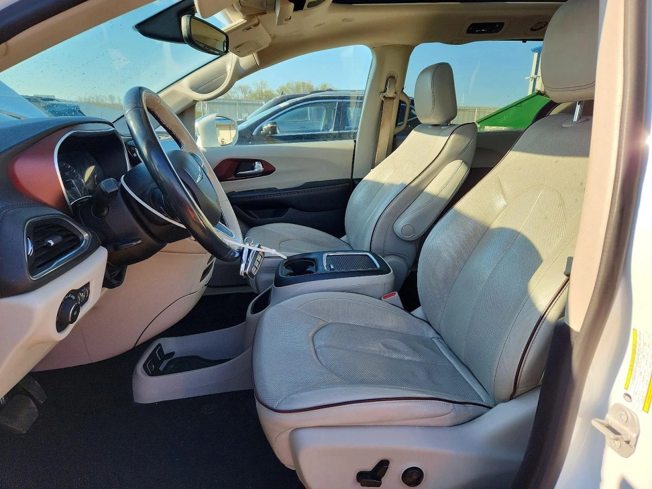 Chrysler Pacifica LIMITED| ОПЦИЯ ЗА ЛИЗИНГ, снимка 7 - Автомобили и джипове - 54519415
