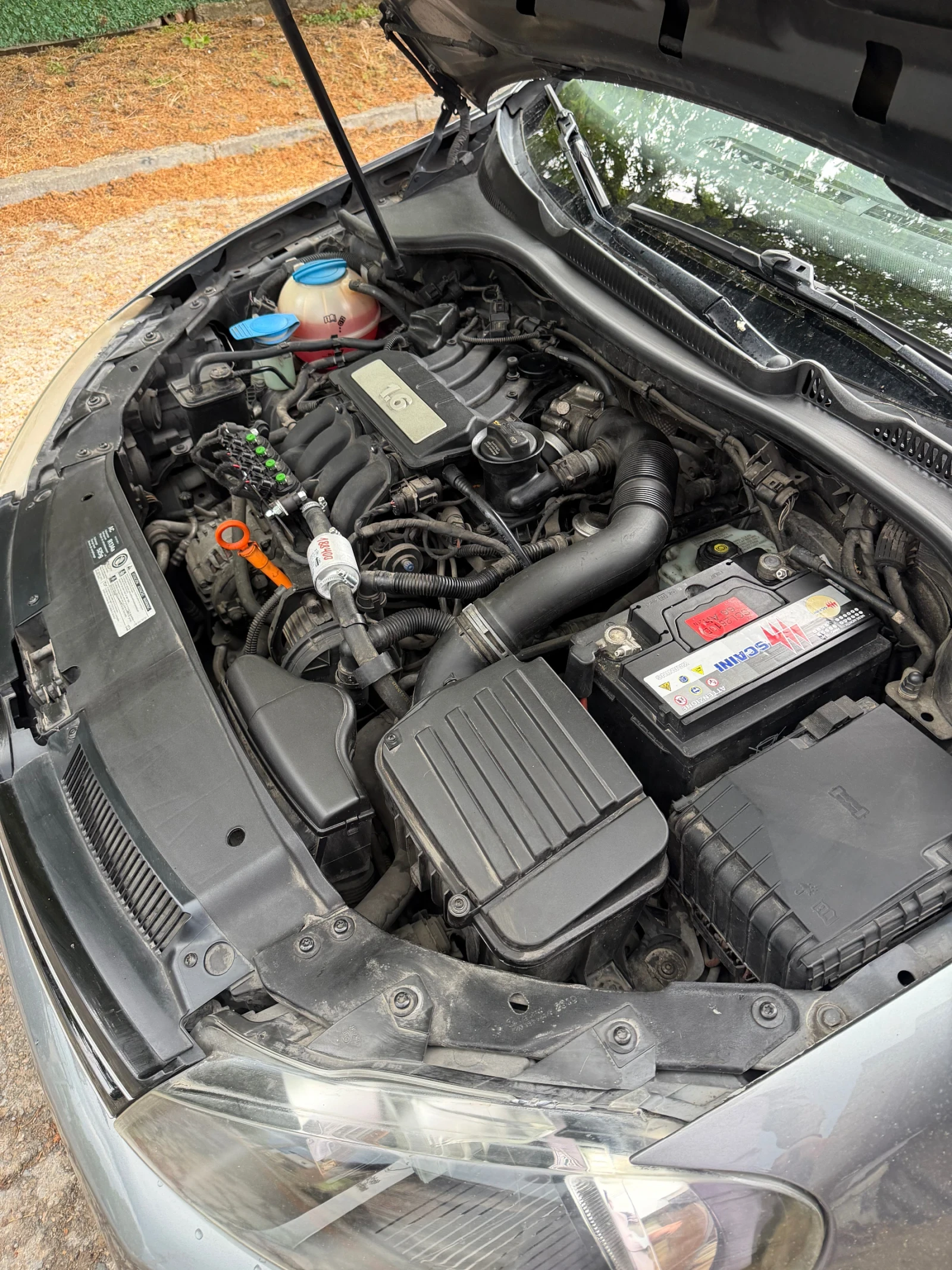 VW Golf VW Golf 1.6i-чисто нова газова уредба , снимка 7 - Автомобили и джипове - 54646088