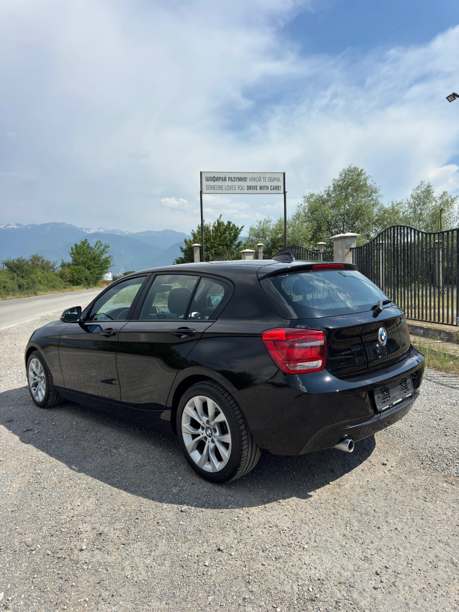 BMW 118 M-sport Drive expirience, снимка 4 - Автомобили и джипове - 54887971