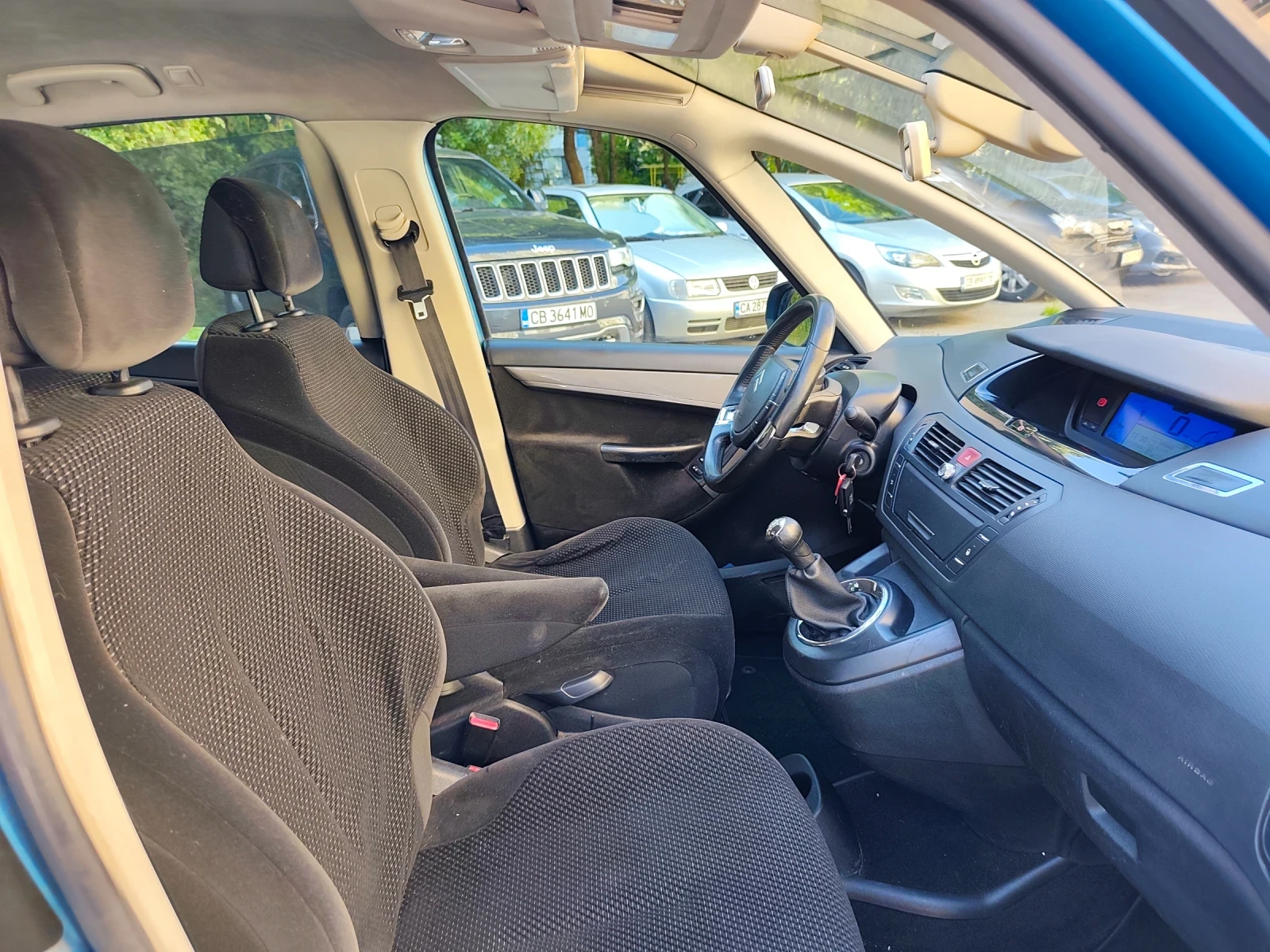 Citroen C4 1.6 HDI * КЛИМАТРОНИК* ТОП!, снимка 10 - Автомобили и джипове - 54904053