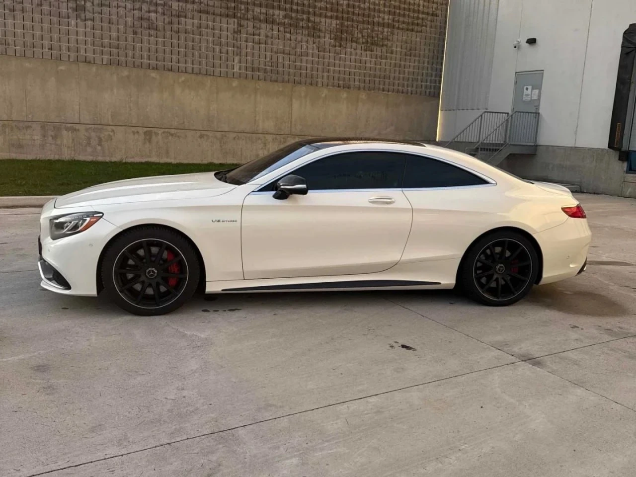 Mercedes-Benz S 63 AMG SWAROWSKI* DIS* NIGHT VISION* ОБДУХ* 360* ТЪРГ, снимка 5 - Автомобили и джипове - 55338788