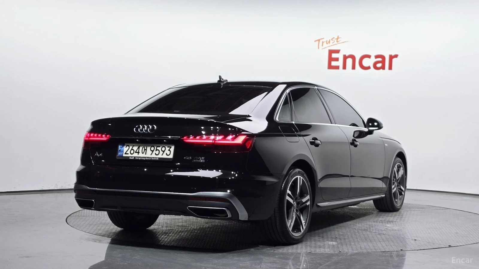 Audi A4 45 TFSI QUATTRO PREMIUM, снимка 2 - Автомобили и джипове - 55479372