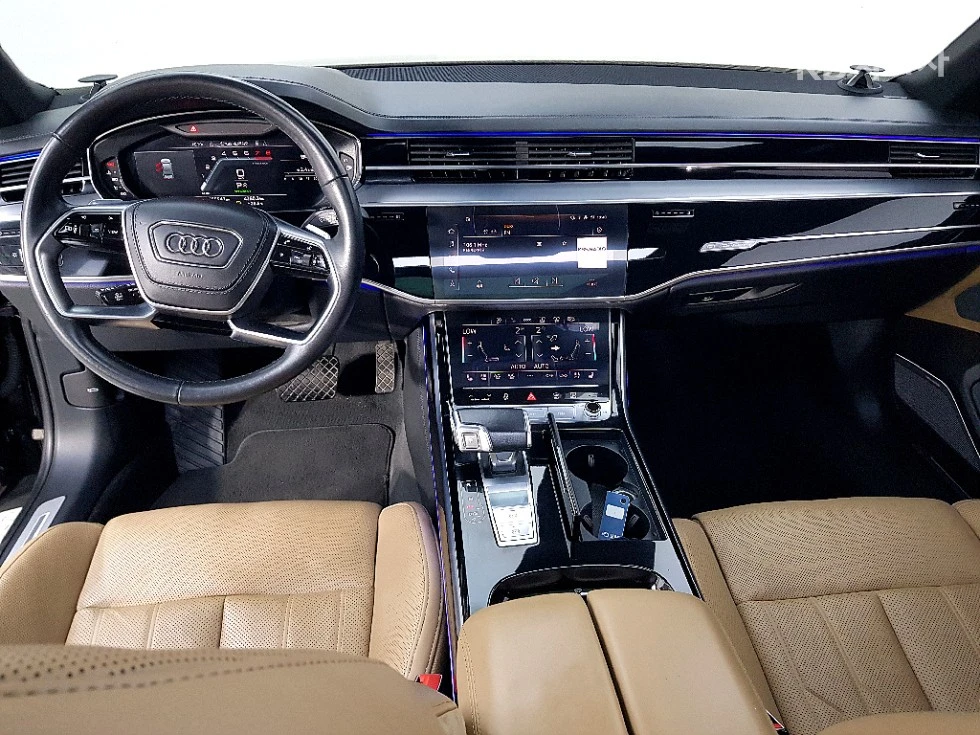 Audi A8 LWB 55TFSI HEAD UP 360CAM Bang & Olufsen EKPAHИ , снимка 8 - Автомобили и джипове - 55514099