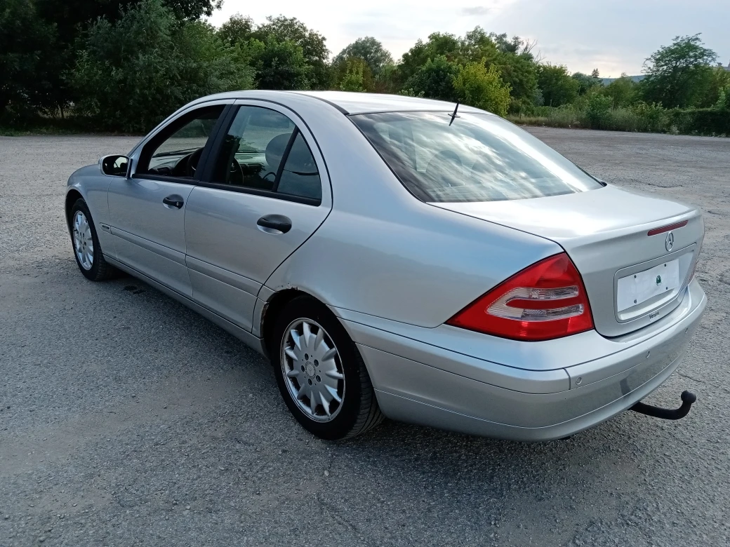 Mercedes-Benz C 180 KOMPRESSOR-FACELIFT-AVANGARDE, снимка 4 - Автомобили и джипове - 55661424