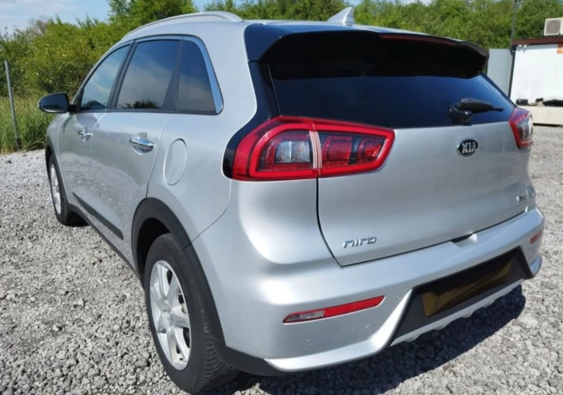 Kia Niro, снимка 3 - Автомобили и джипове - 51358666