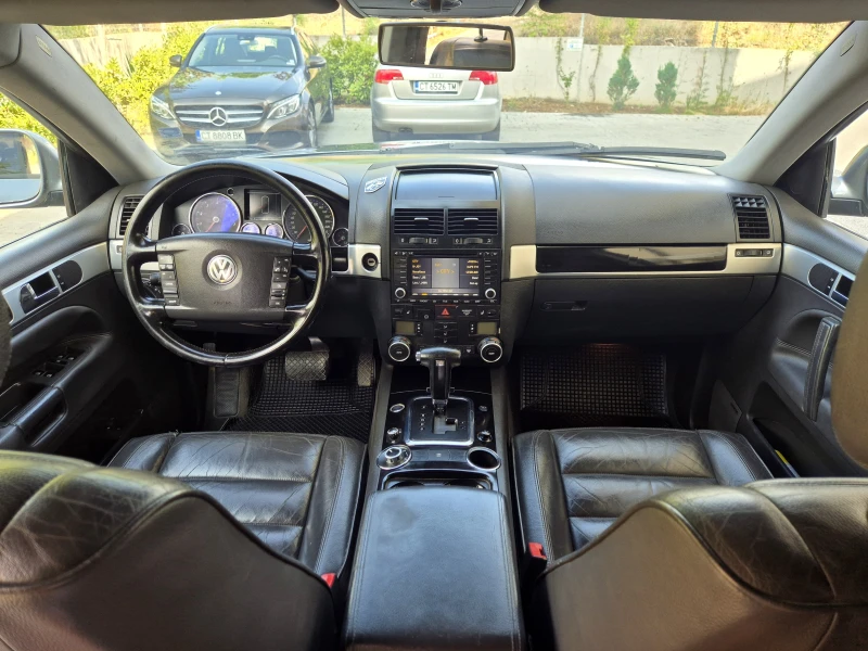 VW Touareg 3.2 ГАЗ/Бензин, снимка 7 - Автомобили и джипове - 52033813