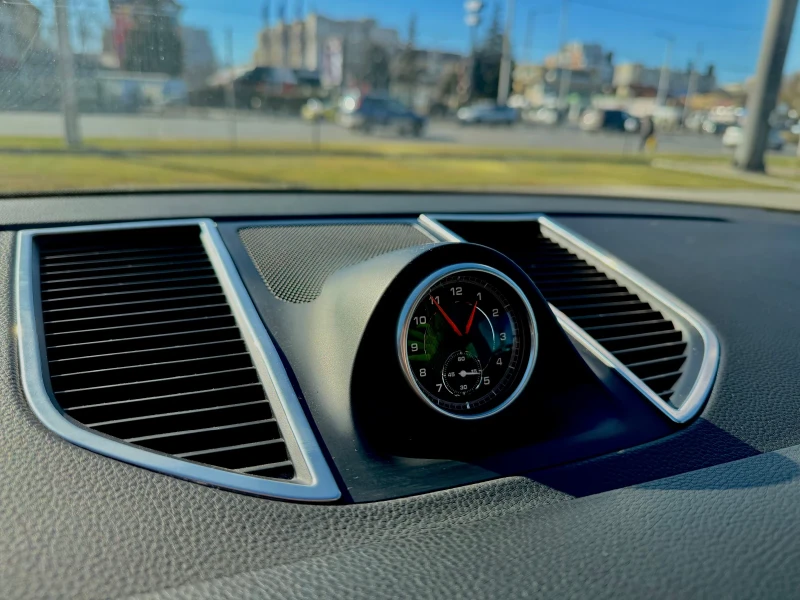 Porsche Macan S/CARBON/BOSE/SPORT CHRONO/ОБСЛУЖЕНА СК.КУТИЯ, снимка 13 - Автомобили и джипове - 52928020