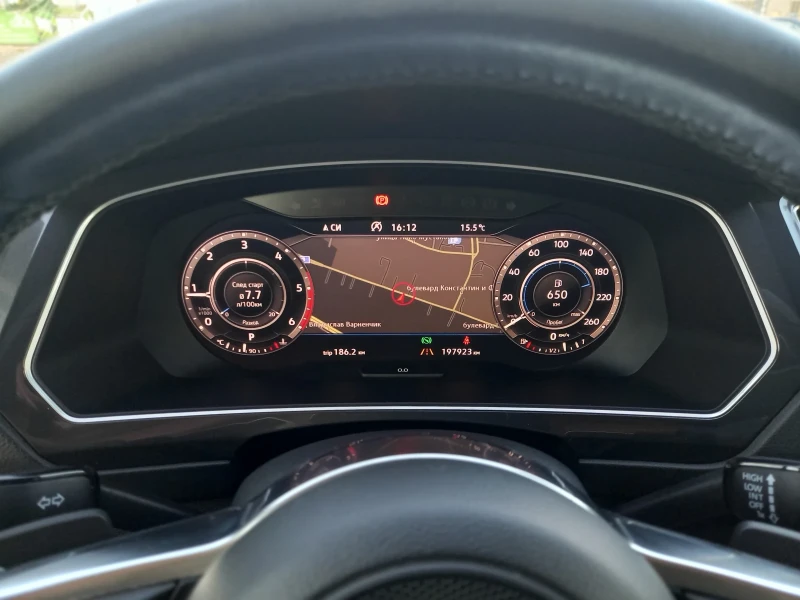 VW Tiguan 2.0tdi 190kc R-LINE, снимка 10 - Автомобили и джипове - 53011959