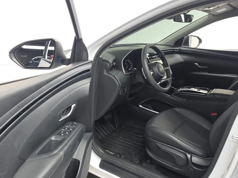 Hyundai Tucson 1.6 Automatic, снимка 10 - Автомобили и джипове - 55843322