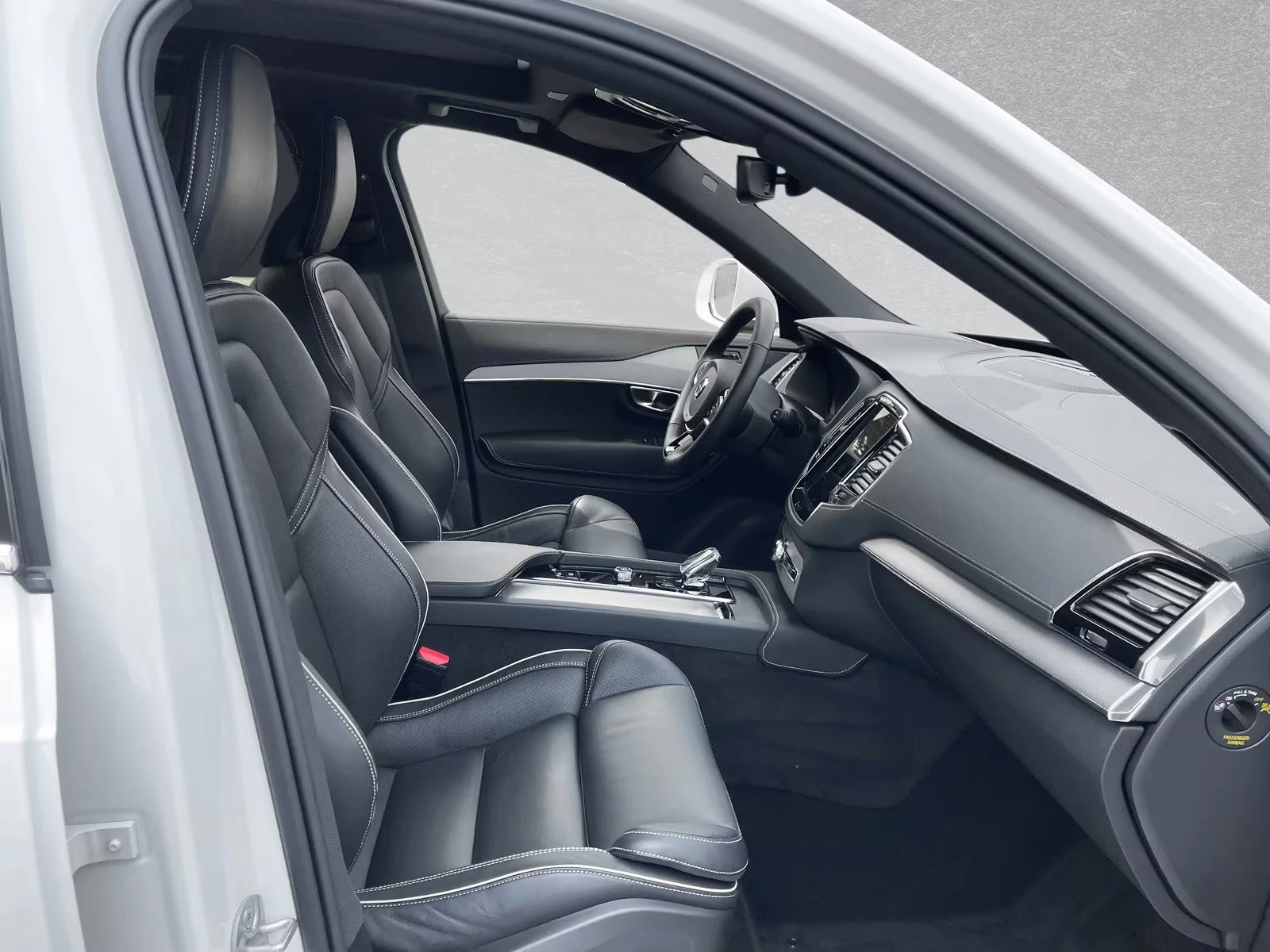 Volvo Xc90 2.0T8-BRIGHT/455HP/PANO/H&K/CAM/DIGI/ACC/AMBI/158g - изображение 6