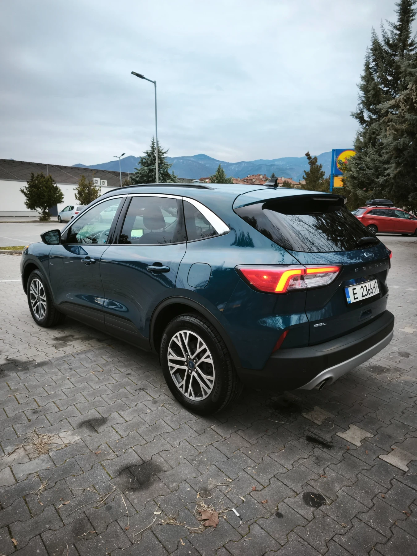 Ford Kuga FORD KUGA SEL TURBO 250hp AWD, снимка 4 - Автомобили и джипове - 53752121