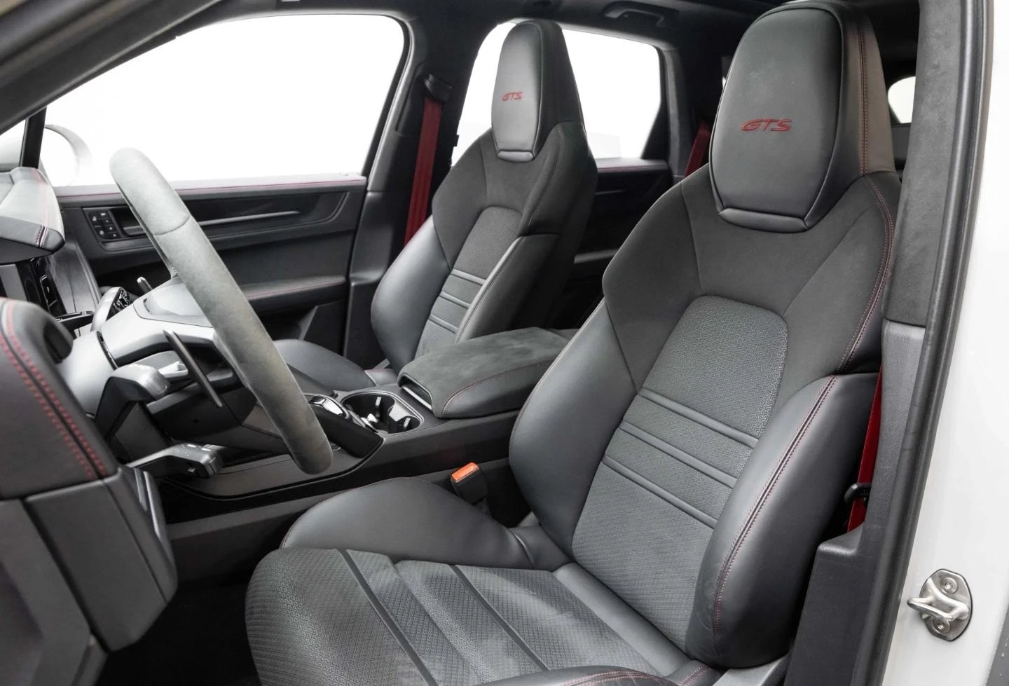 Porsche Cayenne GTS/FACELIFT/KREIDE/SPORT DESIGN/BOSE/PANO/HEAD UP - изображение 10