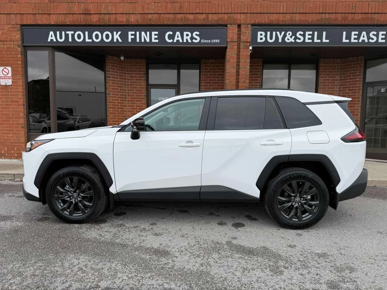 Toyota Rav4 * XLE AWD * CARFAX * ДИСТРОНИК * ПОДГРЕВИ * , снимка 2 - Автомобили и джипове - 54445389