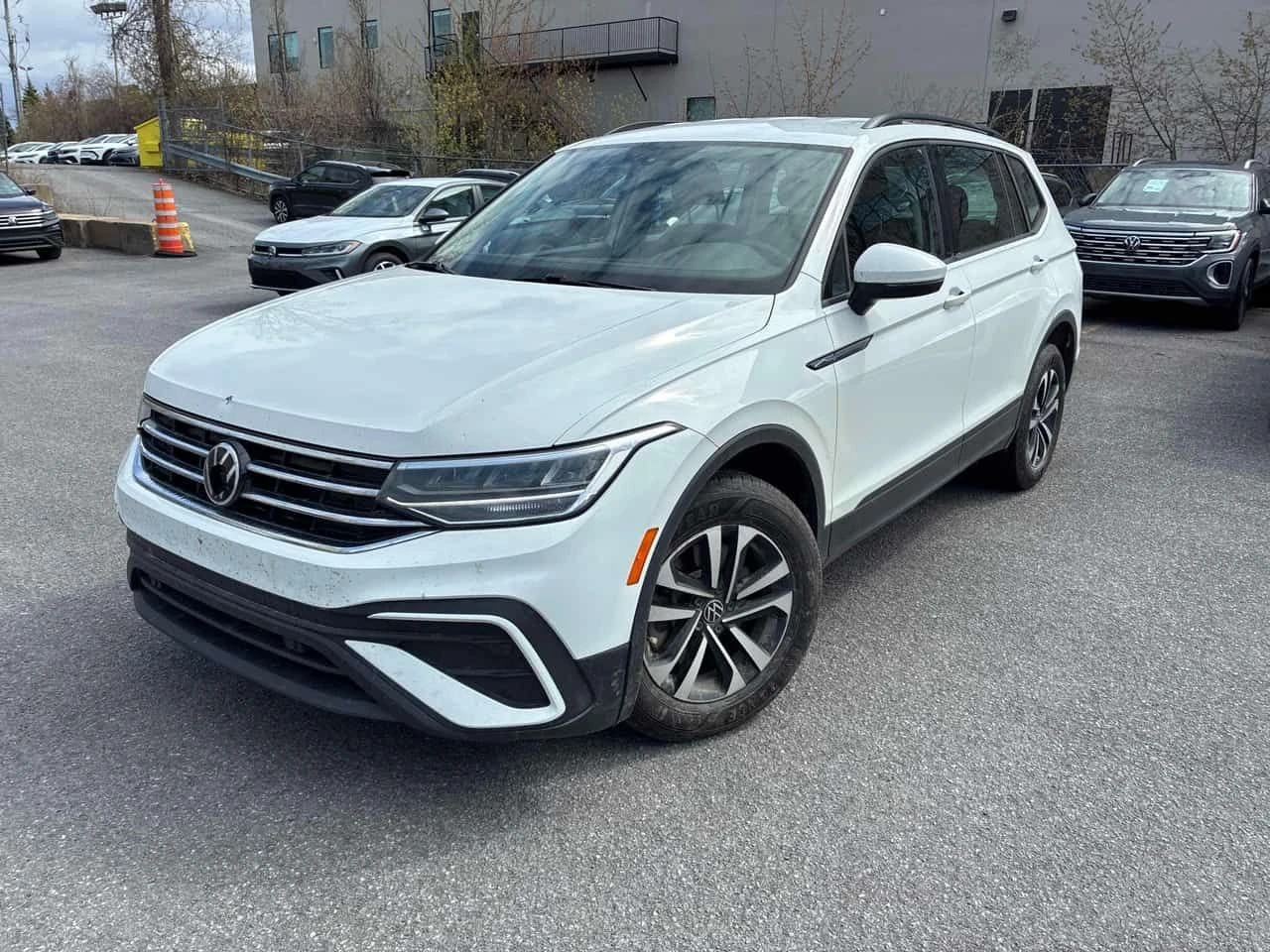 VW Tiguan Trendline /CARFAX/CAMERA/ПОДГРЕВИ, снимка 13 - Автомобили и джипове - 54528744