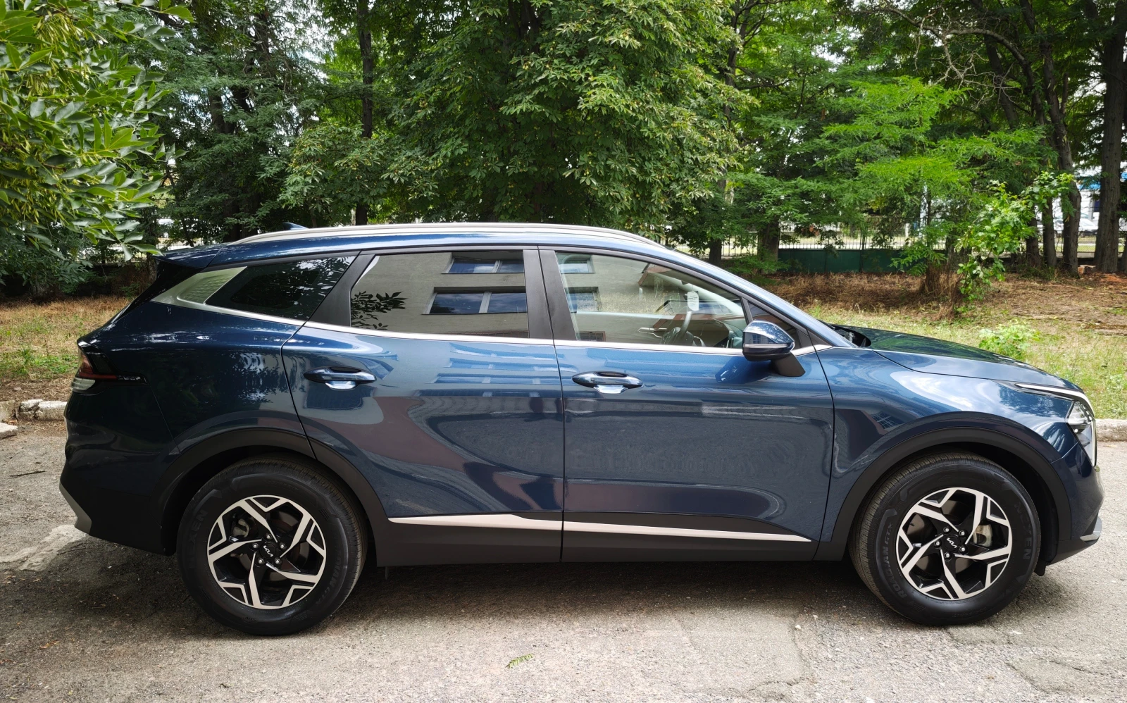 Kia Sportage 2.0 CRDI , снимка 3 - Автомобили и джипове - 55292658
