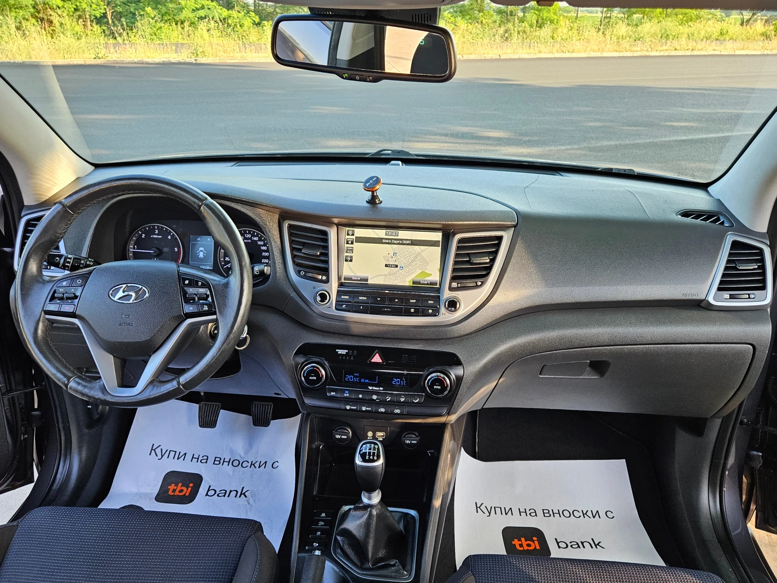 Hyundai Tucson 1.7CRDI* Navi* Camera, снимка 8 - Автомобили и джипове - 54797011