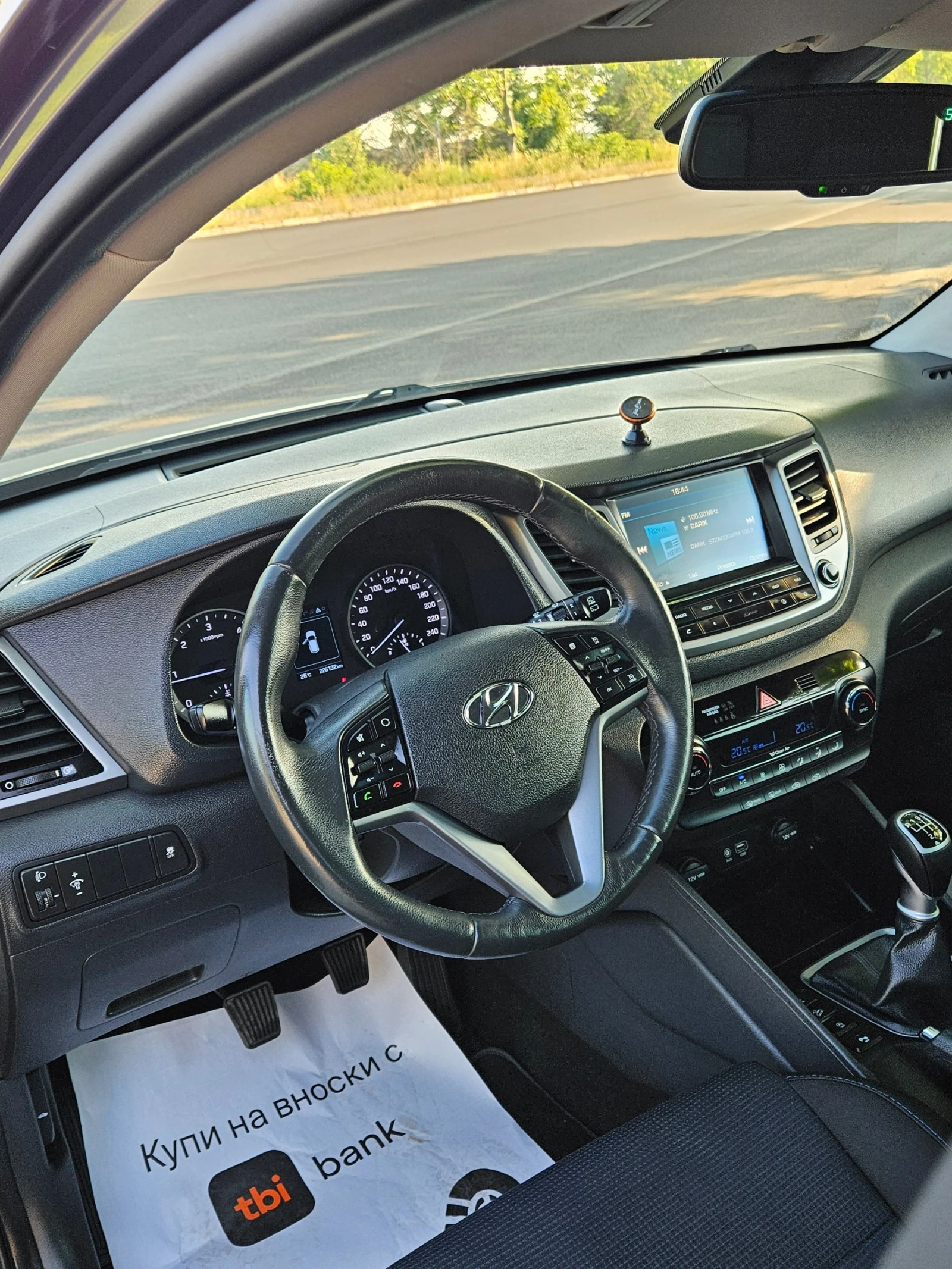 Hyundai Tucson 1.7CRDI* Navi* Camera, снимка 7 - Автомобили и джипове - 54797011