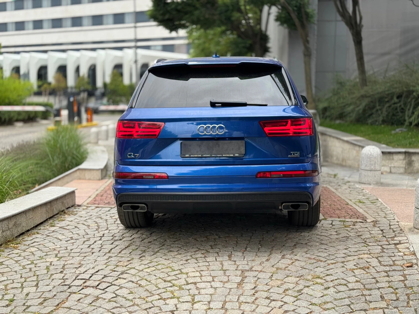 Audi Q7 S Line* Matrix* BOSE* N1, снимка 3 - Автомобили и джипове - 55413566
