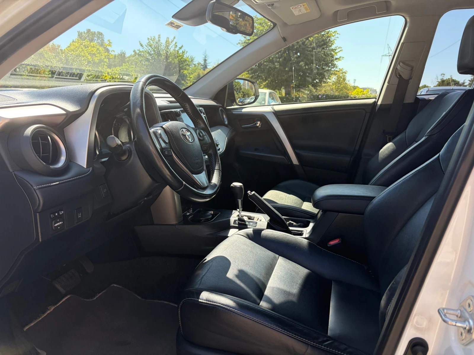 Toyota Rav4, снимка 12 - Автомобили и джипове - 55938293