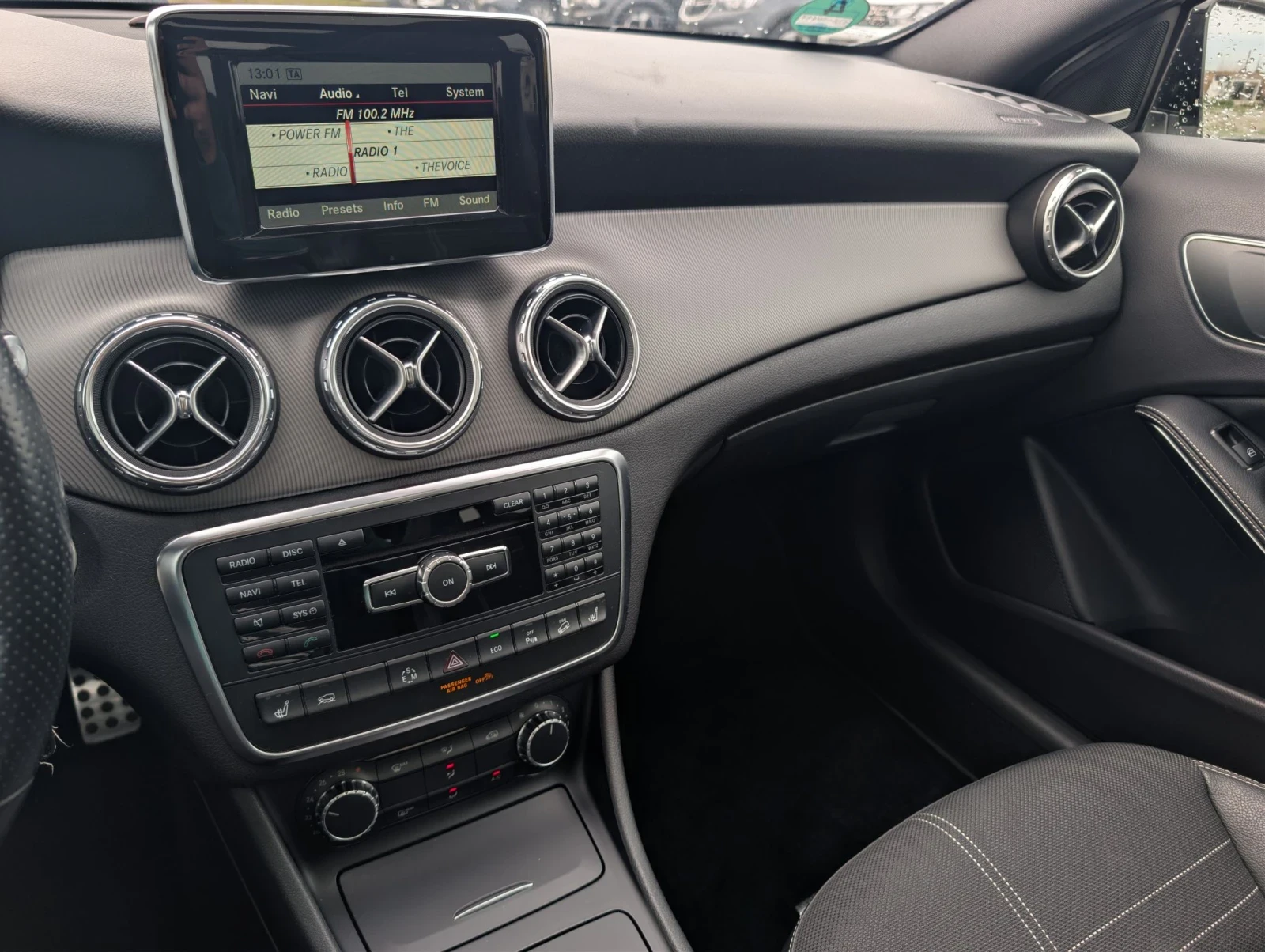Mercedes-Benz GLA 220 CDI 4 Matic Urban//Panorama//Camera//HarmanKardon | Mobile.bg � ����������� 10