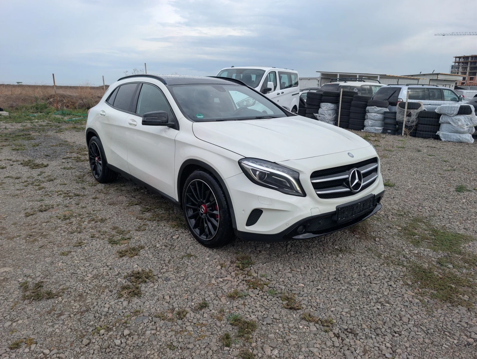 Mercedes-Benz GLA 220 CDI 4 Matic Urban//Panorama//Camera//HarmanKardon | Mobile.bg � ����������� 3