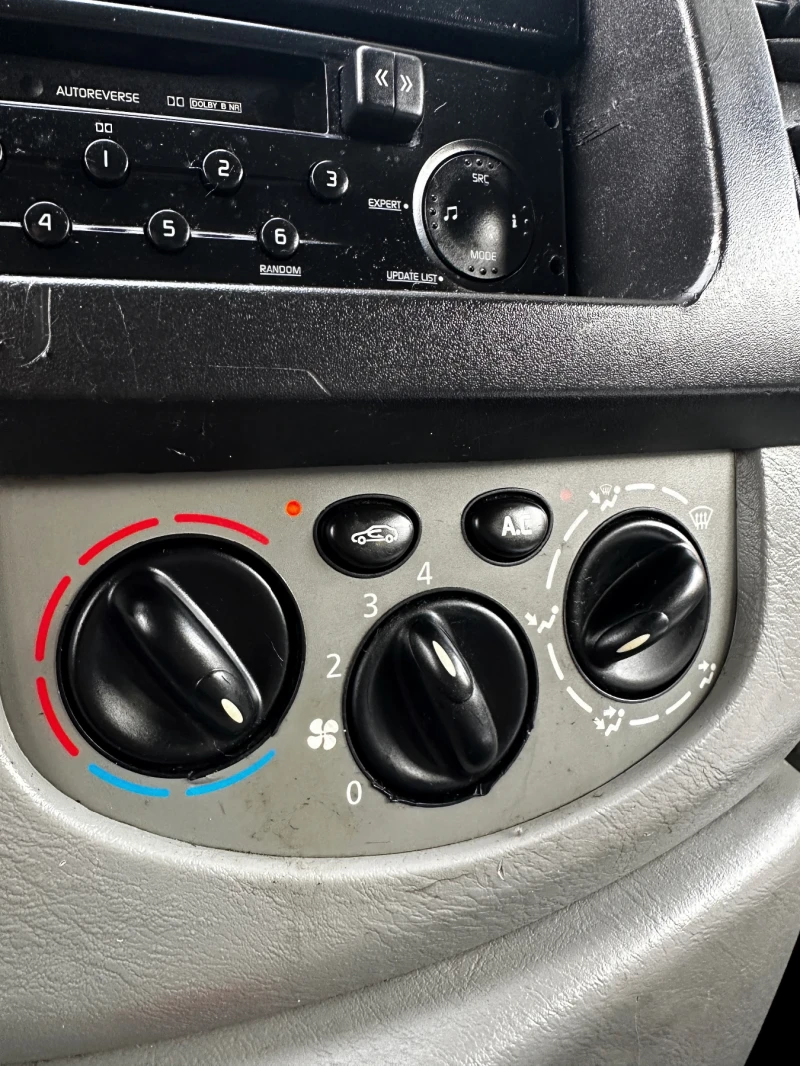 Renault Trafic 1.9dCi/ КЛИМА/ MAXI, снимка 8 - Бусове и автобуси - 51890756