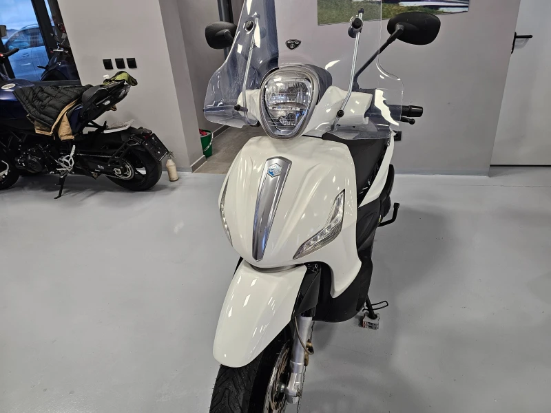Piaggio Beverly 300ie, 2016г., снимка 9 - Мотоциклети и мототехника - 49634169