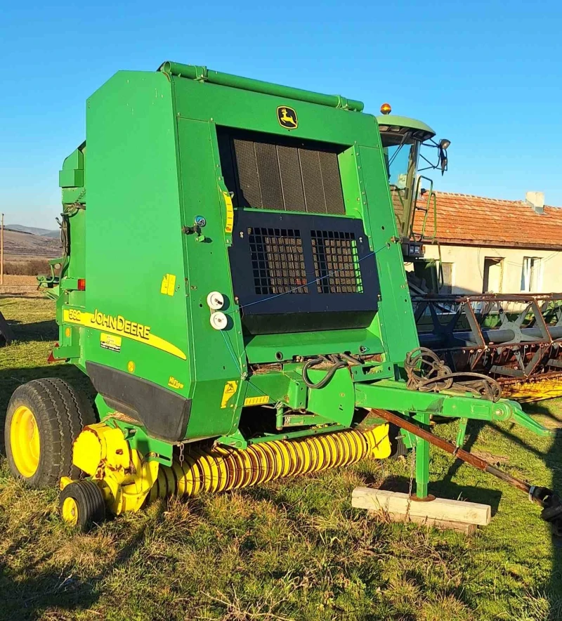 Балировачка John Deere 592, снимка 1 - Селскостопанска техника - 49294156