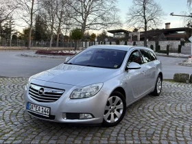 Opel Insignia 2.0CDTI SPORTS TOURER* Обслужена* , снимка 1