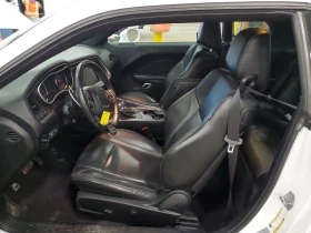 Dodge Challenger GT 3.6 V6 AWD , снимка 7