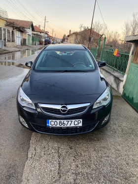 Opel Astra 1.7 CDTI, снимка 1 - Автомобили и джипове - 45817679
